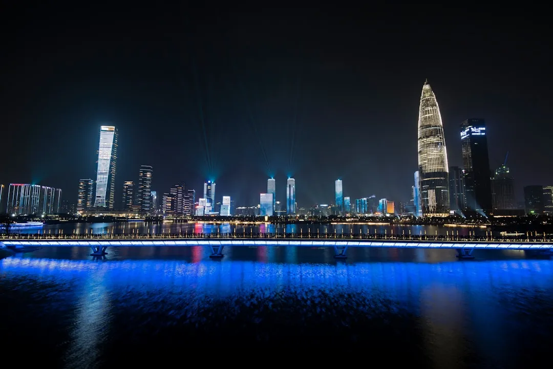 2024年深圳投资咨询与财富管理服务模式对比分析封面图